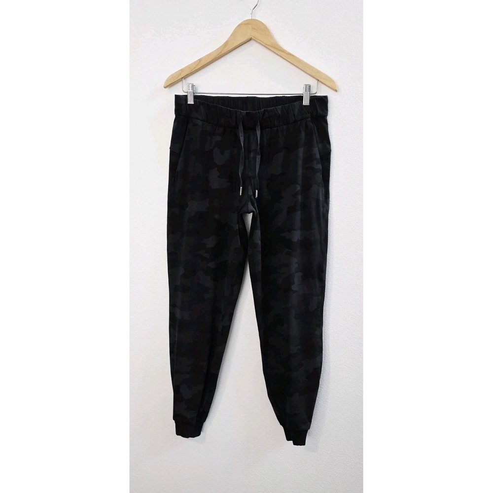 Lululemon Stretch High Rise Jogger Pants Women's Size 8 Black Camo 27"